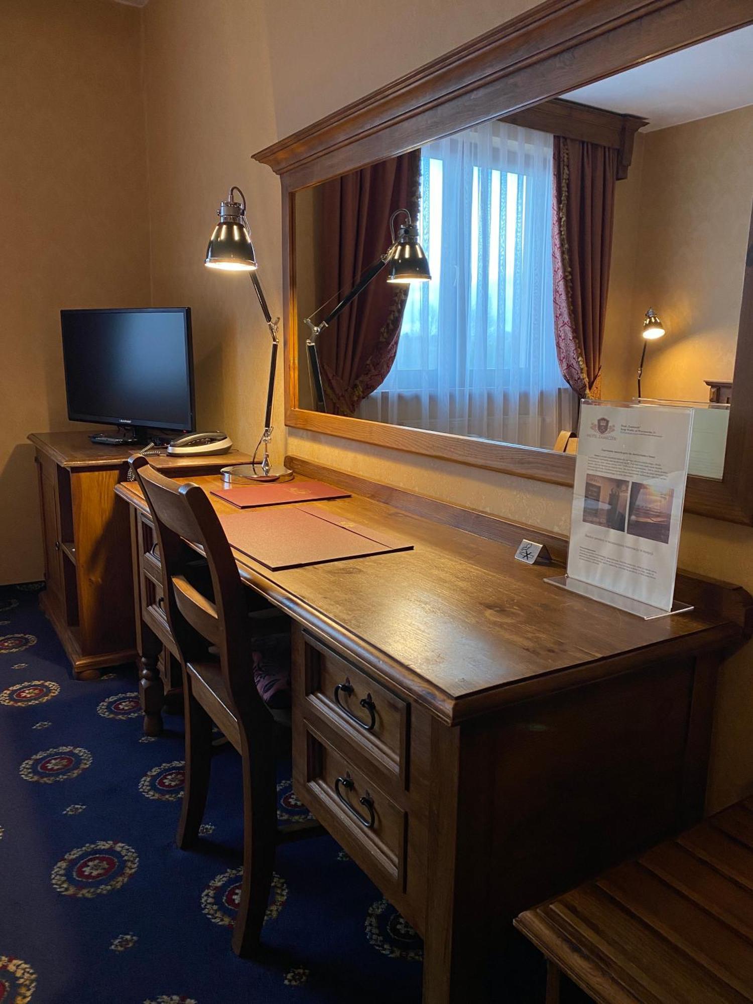 Hotel Zameczek Ксёнж-Вельки Экстерьер фото